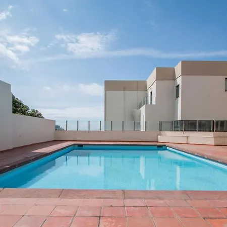 Oceanview Topfloor W/ Terrace *