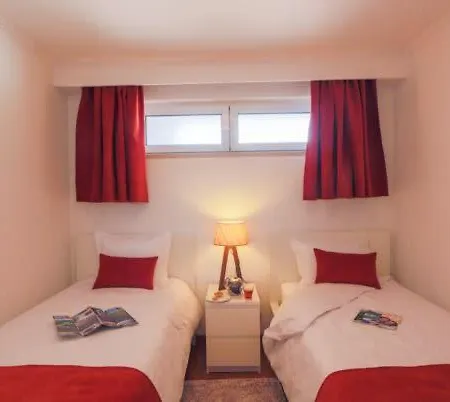 Lägenhet Guestready - Oceanview Topfloor W Terrace Ponta Delgada